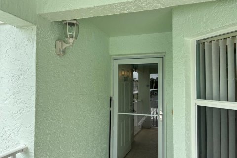 Condo in North Port, Florida, 2 bedrooms  № 2148474