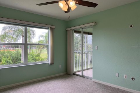 Condo in North Port, Florida, 2 bedrooms № 2148474 - photo 20