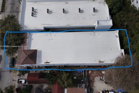 Condo in Miami, Florida, 2 bedrooms  № 1945831 - photo 4