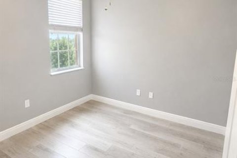 Townhouse in Sarasota, Florida 3 bedrooms, 164.99 sq.m. № 2204649 - photo 25