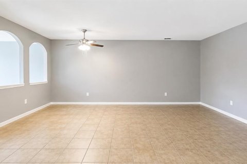 Townhouse in Sarasota, Florida 3 bedrooms, 164.99 sq.m. № 2204649 - photo 4