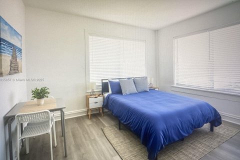 Снять в аренду виллу или дом в Корал-Гейблс, Флорида 1 спальня, 68.28м2, № 1935047 - фото 10