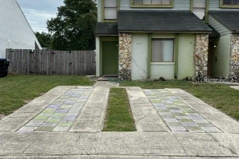 Townhouse in Orlando, Florida 2 bedrooms, 98.1 sq.m. № 2224828