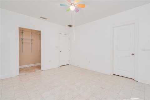 Casa en venta en DeLand, Florida, 4 dormitorios, 336.12 m2 № 1824508 - foto 17