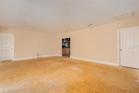 Casa en venta en DeLand, Florida, 4 dormitorios, 336.12 m2 № 1824508 - foto 8