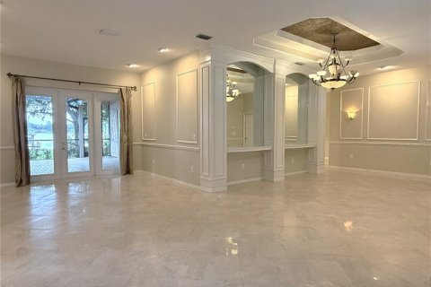 Villa ou maison à vendre à Land O' Lakes, Floride: 4 chambres, 251.3 m2 № 2273138 - photo 4