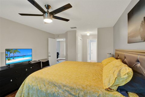 Villa ou maison à vendre à Kissimmee, Floride: 3 chambres, 153.85 m2 № 1795334 - photo 14