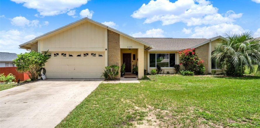 Villa ou maison à Kissimmee, Floride 3 chambres, 153.85 m2 № 1795334