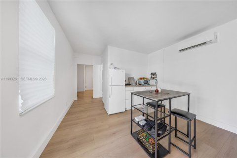 Купить виллу или дом в Майами-Шорс, Флорида 3 спальни, 182.55м2, № 2047740 - фото 23