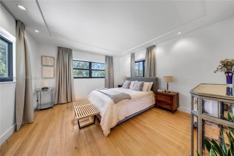 Купить виллу или дом в Майами-Шорс, Флорида 3 спальни, 182.55м2, № 2047740 - фото 12