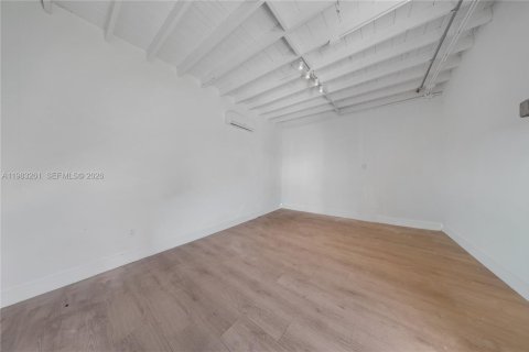 Купить виллу или дом в Майами-Шорс, Флорида 3 спальни, 182.55м2, № 2047740 - фото 20