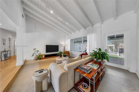 Купить виллу или дом в Майами-Шорс, Флорида 3 спальни, 182.55м2, № 2047740 - фото 7