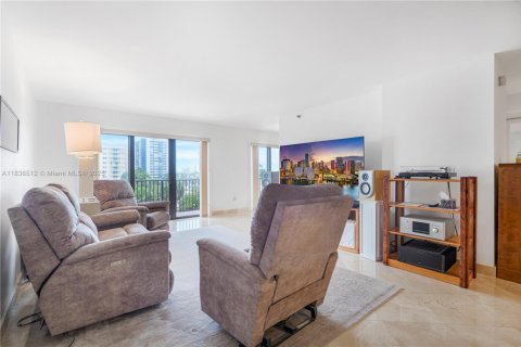 Condo in Hollywood, Florida, 2 bedrooms  № 1978418 - photo 9