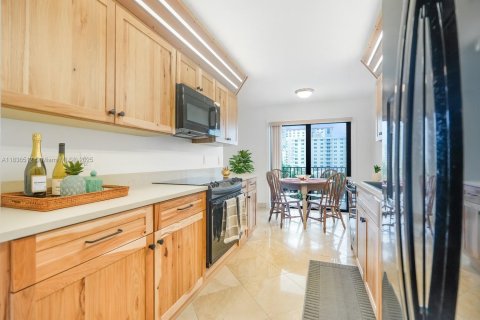 Condo in Hollywood, Florida, 2 bedrooms  № 1978418
