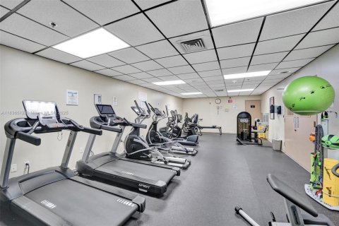 Condo in Hollywood, Florida, 2 bedrooms  № 1978418 - photo 29