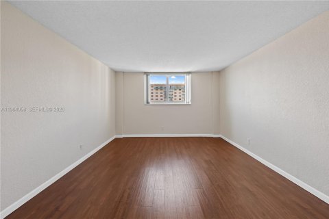 Купить кондоминиум в Санни-Айлс-Бич, Флорида 1 спальня, 93.37м2, № 2025713 - фото 16