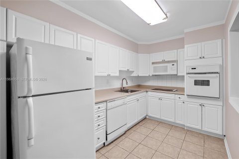 Купить кондоминиум в Санни-Айлс-Бич, Флорида 1 спальня, 93.37м2, № 2025713 - фото 5