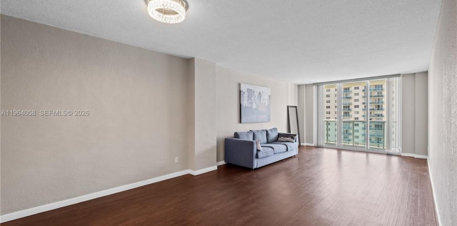 Кондоминиум с 1 спальней в Санни-Айлс-Бич, Флорида № 2025713