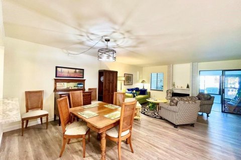 Condo in Ormond Beach, Florida, 3 bedrooms № 2388973 - photo 16