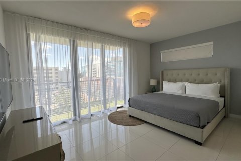 Copropriété à vendre à Bay Harbor Islands, Floride: 2 chambres, 123 m2 № 2020521 - photo 16