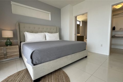 Copropriété à vendre à Bay Harbor Islands, Floride: 2 chambres, 123 m2 № 2020521 - photo 17