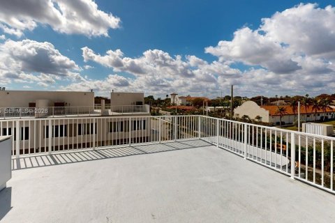 Купить таунхаус в Хомстед, Флорида 4 спальни, 131.74м2, № 2032013 - фото 4