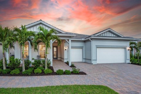 House in Englewood, Florida 3 bedrooms, 260.87 sq.m. № 1914762 - photo 1