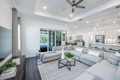 House in Englewood, Florida 3 bedrooms, 260.87 sq.m. № 1914762 - photo 8