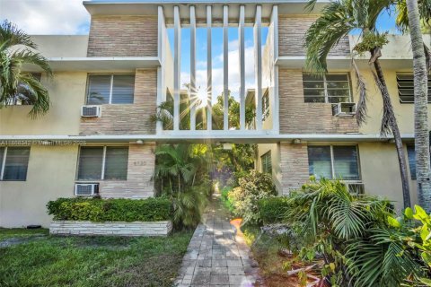 Condominio en alquiler en Miami Beach, Florida, 1 dormitorio, 46.45 m2 № 1926720 - foto 14