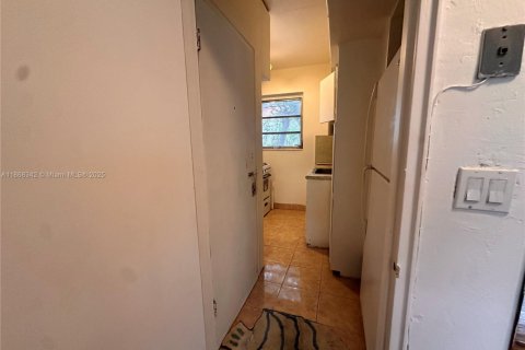 Condominio en alquiler en Miami Beach, Florida, 1 dormitorio, 46.45 m2 № 1926720 - foto 11