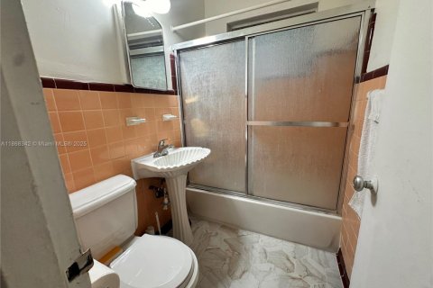 Condominio en alquiler en Miami Beach, Florida, 1 dormitorio, 46.45 m2 № 1926720 - foto 9