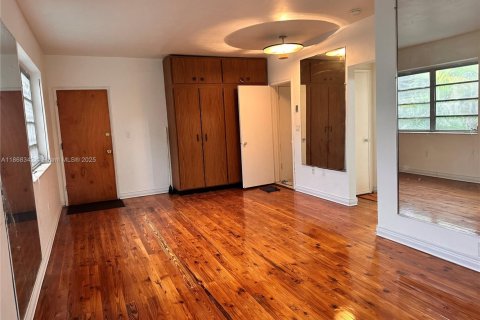 Condominio en alquiler en Miami Beach, Florida, 1 dormitorio, 46.45 m2 № 1926720 - foto 5
