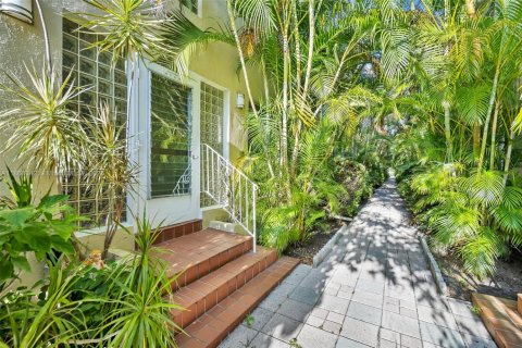 Condominio en alquiler en Miami Beach, Florida, 1 dormitorio, 46.45 m2 № 1926720 - foto 15