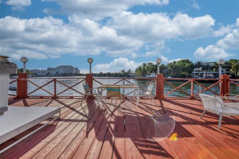 Condominio en alquiler en Miami Beach, Florida, 1 dormitorio, 46.45 m2 № 1926720 - foto 18