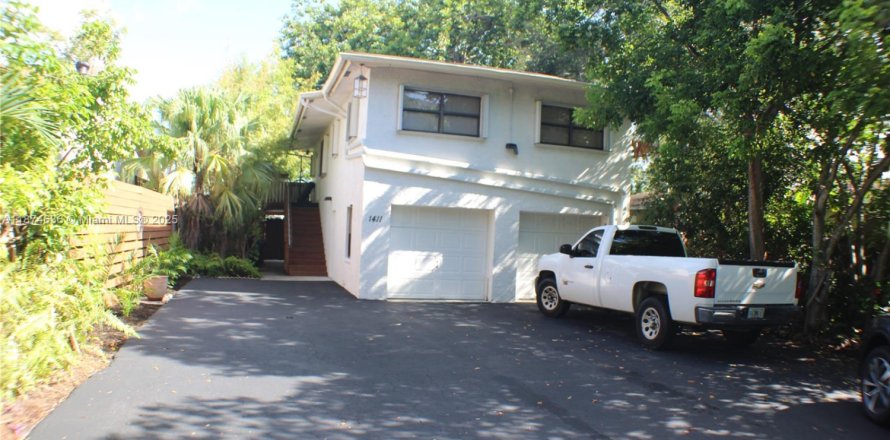 Villa ou maison à Fort Lauderdale, Floride 3 chambres, 100.15 m2 № 1924069