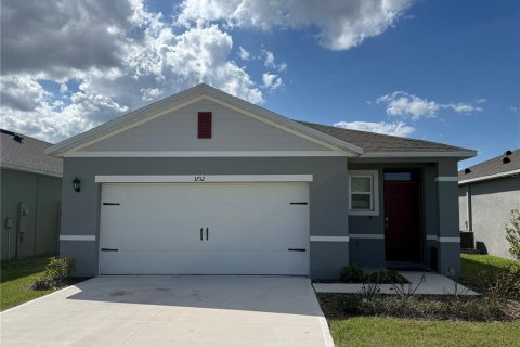 House in Winter Haven, Florida 4 bedrooms, 159.14 sq.m. № 2101424 - photo 2