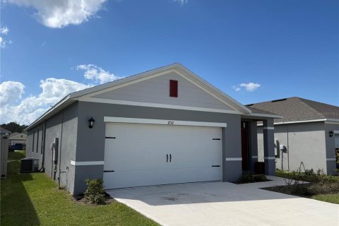 House in Winter Haven, Florida 4 bedrooms, 159.14 sq.m. № 2101424 - photo 4