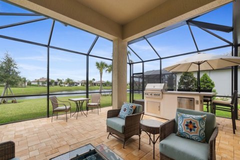 House in Vero Beach, Florida 2 bedrooms, 152.08 sq.m. № 2383062 - photo 22