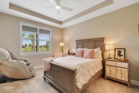 House in Vero Beach, Florida 2 bedrooms, 152.08 sq.m. № 2383062 - photo 15