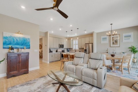 House in Vero Beach, Florida 2 bedrooms, 152.08 sq.m. № 2383062 - photo 6
