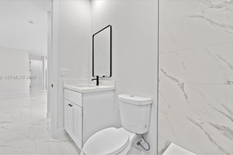 Купить виллу или дом в Лихай-Эйкерс, Флорида 3 спальни, № 2010182 - фото 17