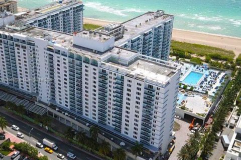 Condominio en alquiler en Miami Beach, Florida, 2 dormitorios, 114.27 m2 № 2018905 - foto 29