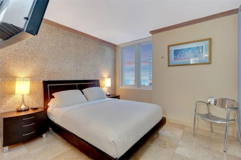 Condominio en alquiler en Miami Beach, Florida, 2 dormitorios, 114.27 m2 № 2018905 - foto 12