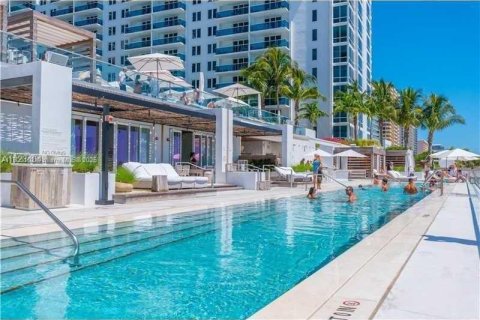 Condominio en alquiler en Miami Beach, Florida, 2 dormitorios, 114.27 m2 № 2018905 - foto 30