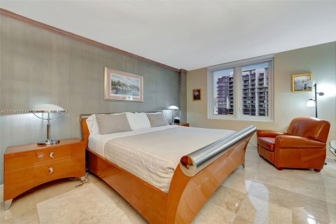 Condominio en alquiler en Miami Beach, Florida, 2 dormitorios, 114.27 m2 № 2018905 - foto 19