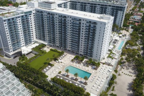 Condominio en alquiler en Miami Beach, Florida, 2 dormitorios, 114.27 m2 № 2018905 - foto 27