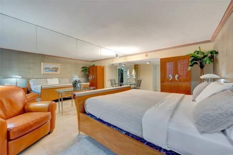 Condominio en alquiler en Miami Beach, Florida, 2 dormitorios, 114.27 m2 № 2018905 - foto 20
