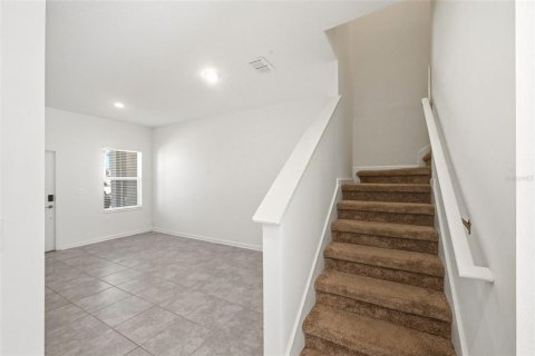 Touwnhouse à louer à Clermont, Floride: 3 chambres, 170.38 m2 № 2339529 - photo 7