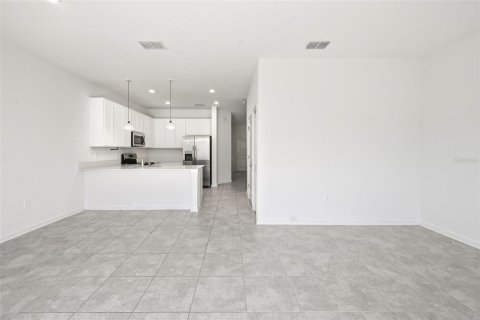 Touwnhouse à louer à Clermont, Floride: 3 chambres, 170.38 m2 № 2339529 - photo 18