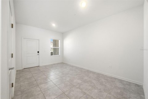 Touwnhouse à louer à Clermont, Floride: 3 chambres, 170.38 m2 № 2339529 - photo 6